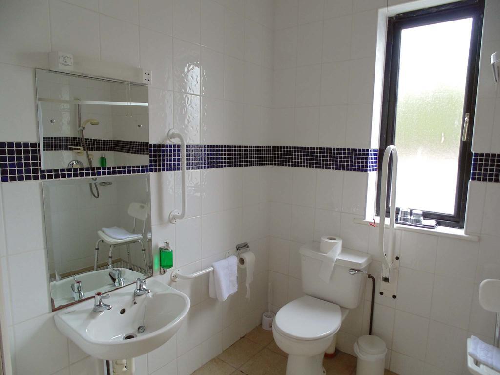 Hotel Óstán Oileán Acla Achill Sound Esterno foto
