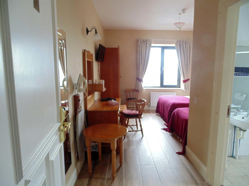 Hotel Óstán Oileán Acla Achill Sound Esterno foto